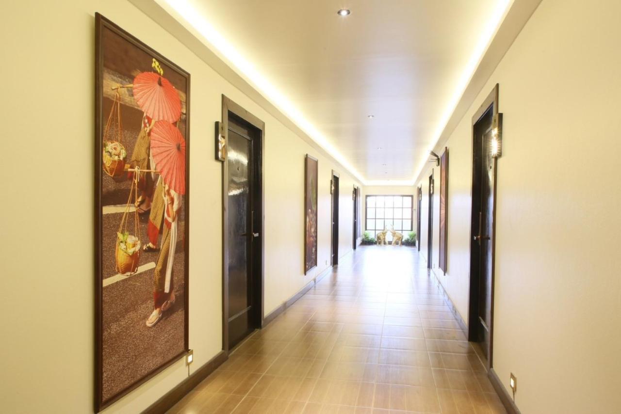 Thapaeplacehotel Csiangmaj Kültér fotó