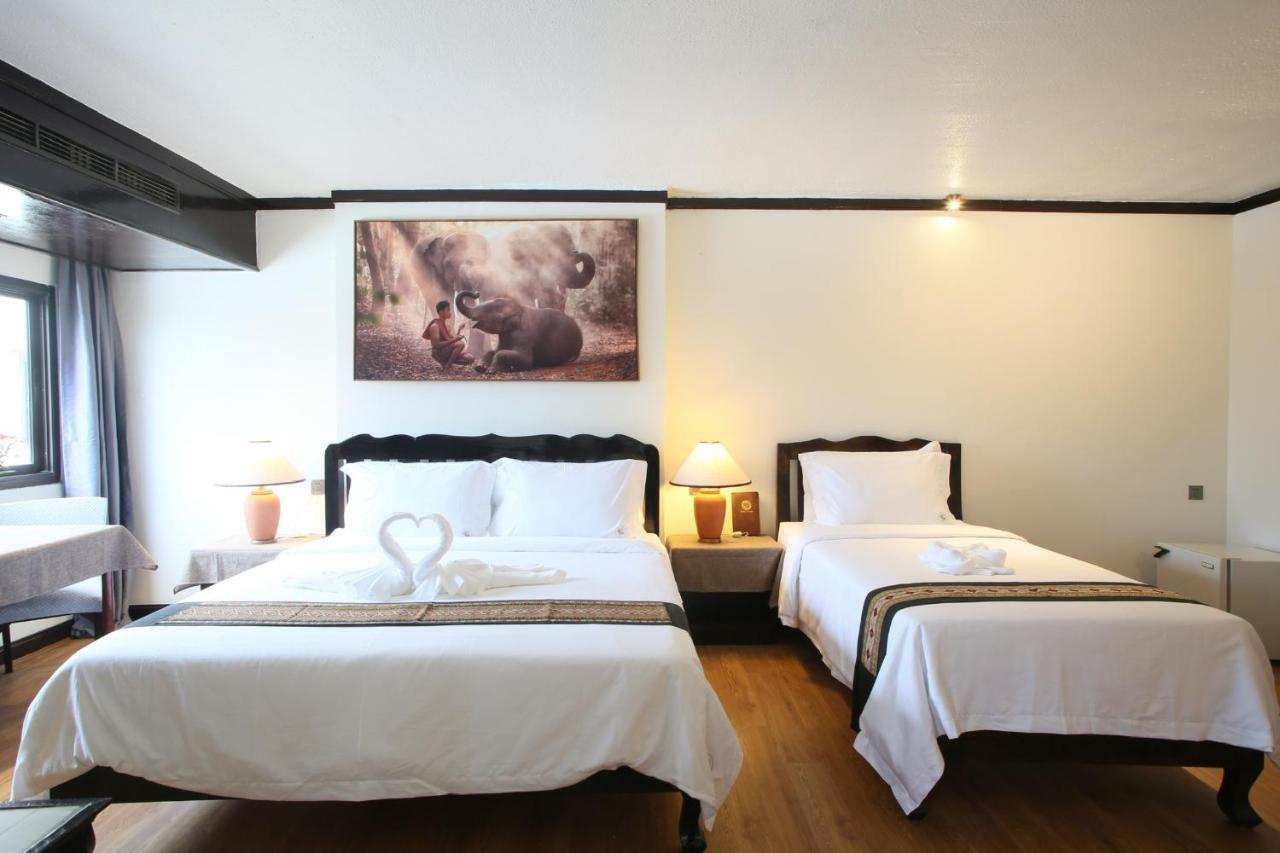 Thapaeplacehotel Csiangmaj Kültér fotó