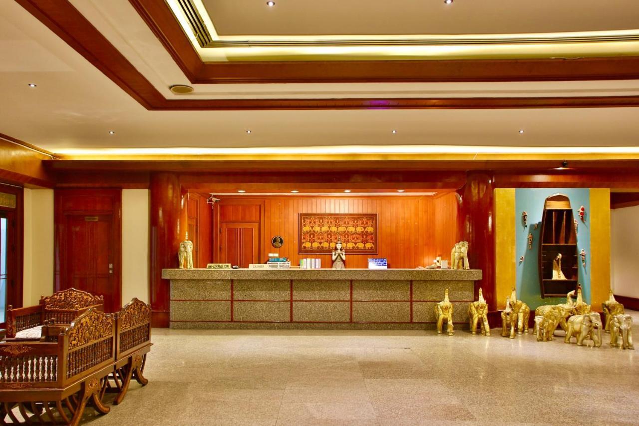 Thapaeplacehotel Csiangmaj Kültér fotó