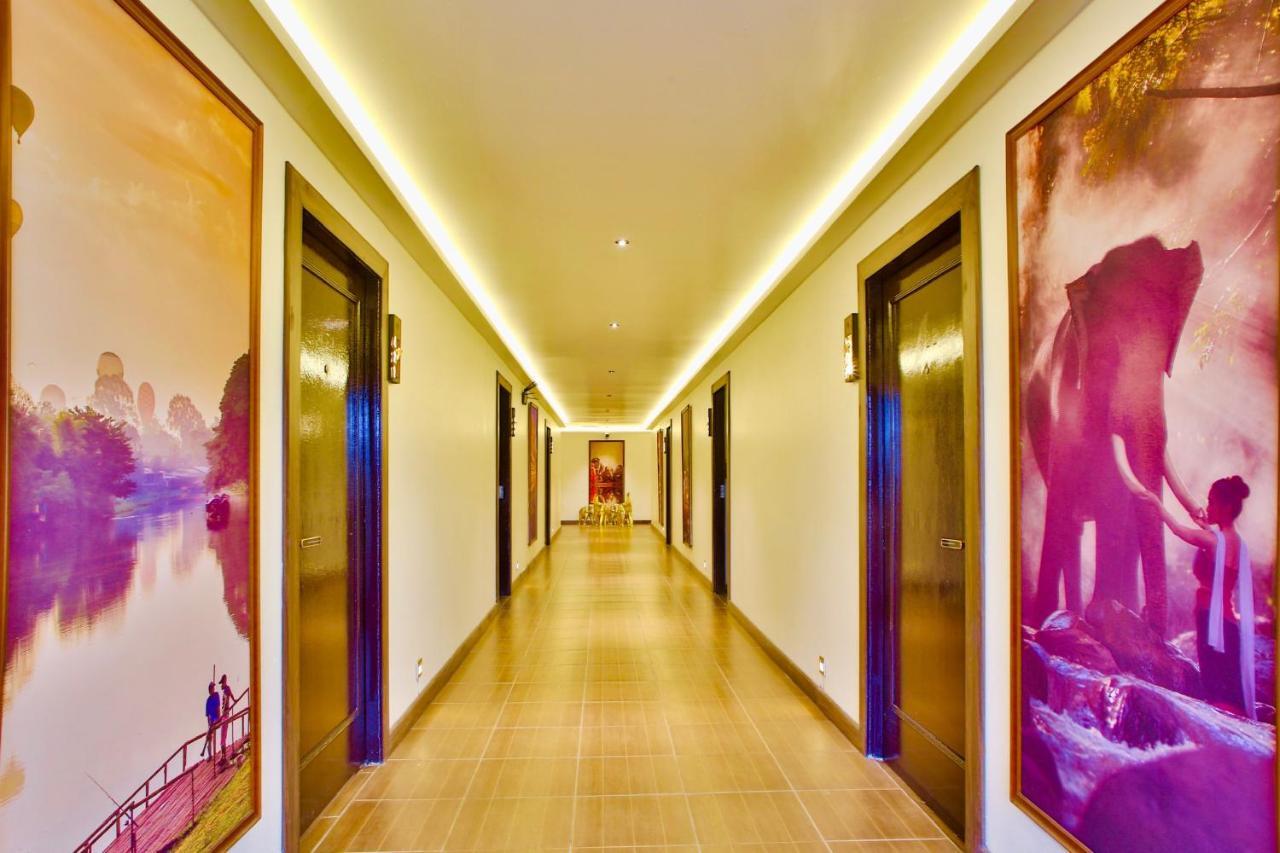 Thapaeplacehotel Csiangmaj Kültér fotó
